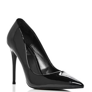 Aqua black pointed toe pumps